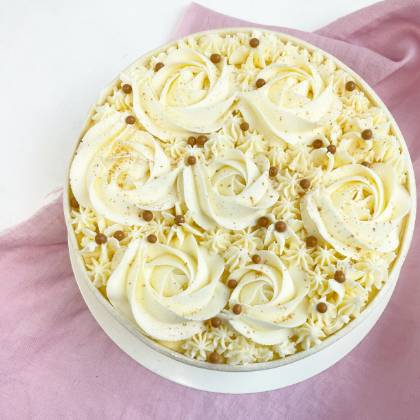 Efterrskage med brownie og passionsfrugt